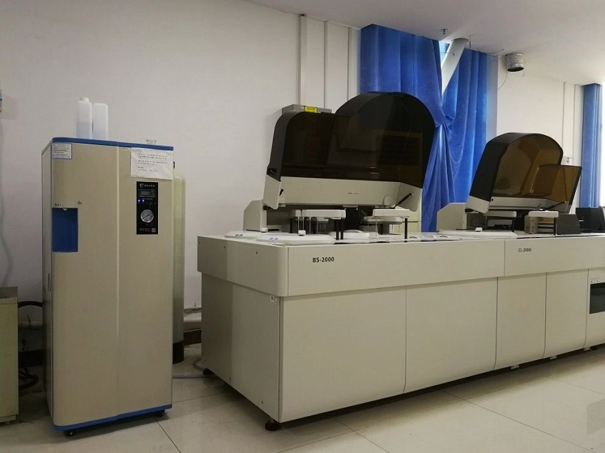 水思源檢驗科純水設(shè)備