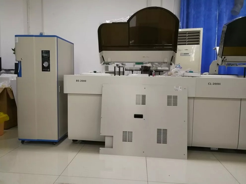 水思源檢驗科純水設(shè)備