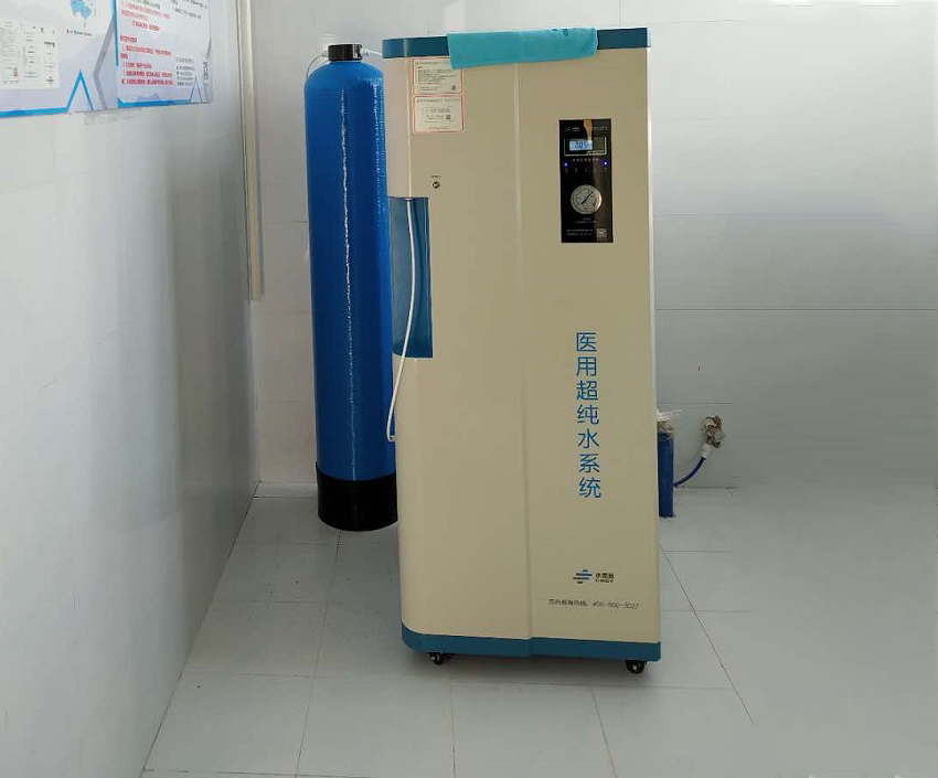 SSY-H-150L檢驗(yàn)科純水設(shè)備（安裝現(xiàn)場圖）